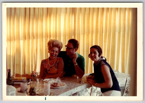 Vtg color snapshot friends - vtg,